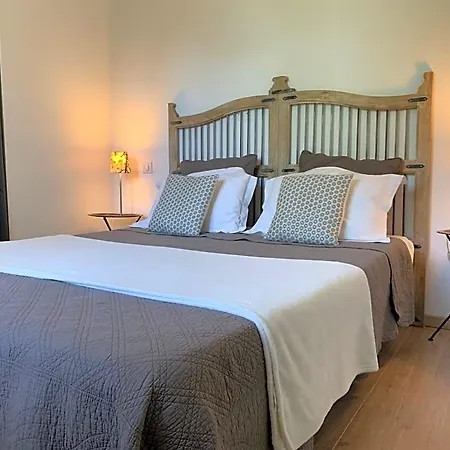 Bed & Breakfast Les Taouleres