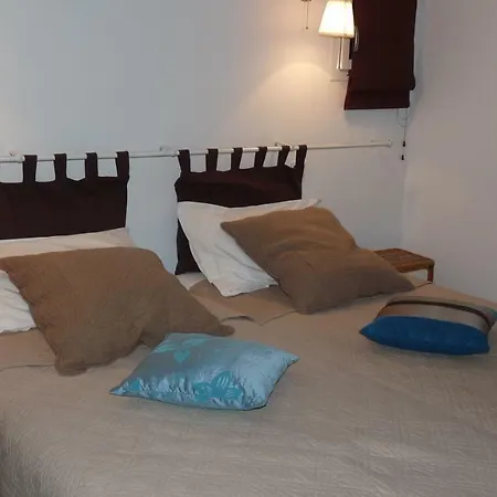 Bed & Breakfast Les Taouleres
