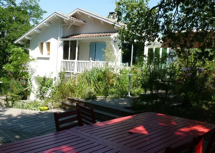 乐斯淘乐瑞思住宿加早餐旅馆 Hastingues